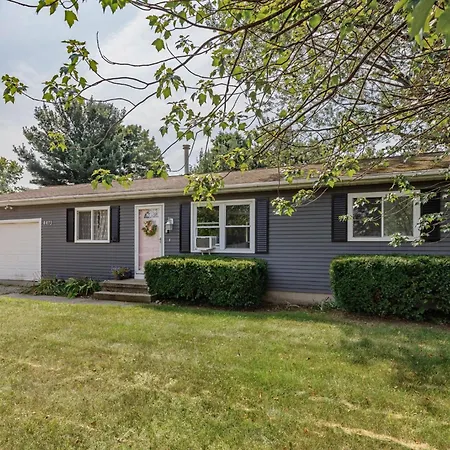 The Cherry House 3Bd 1B
